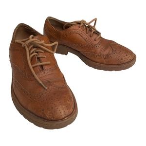 Born Mens 8 US Wingtip Brogue Oxford Comfort Shoes Brown Leather Rugged Lace Up